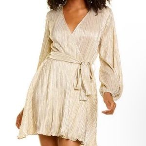 Bardot Belissa Pleat Dress in Prosecco, Mini, Size 8, all tags attached, NEW.